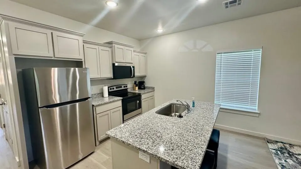 Photo 2 — 1311 SW Wisconsin Avenue, Lawton, OK 73501