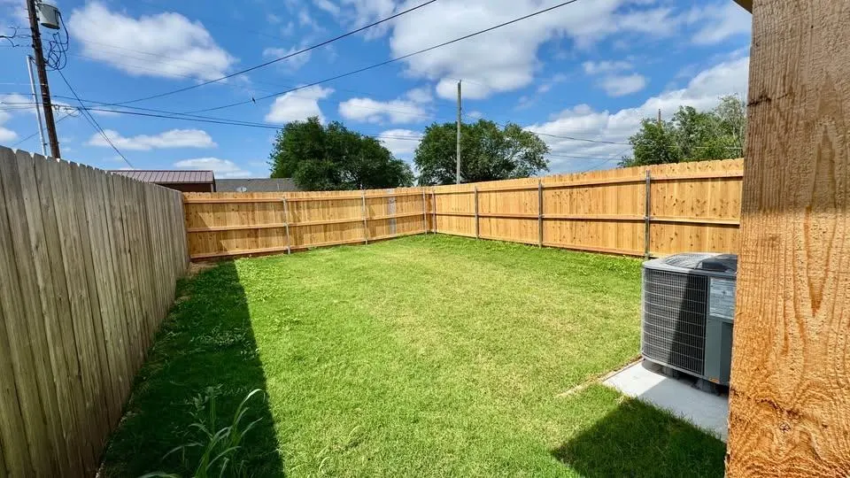 Photo 9 — 1311 SW Wisconsin Avenue, Lawton, OK 73501