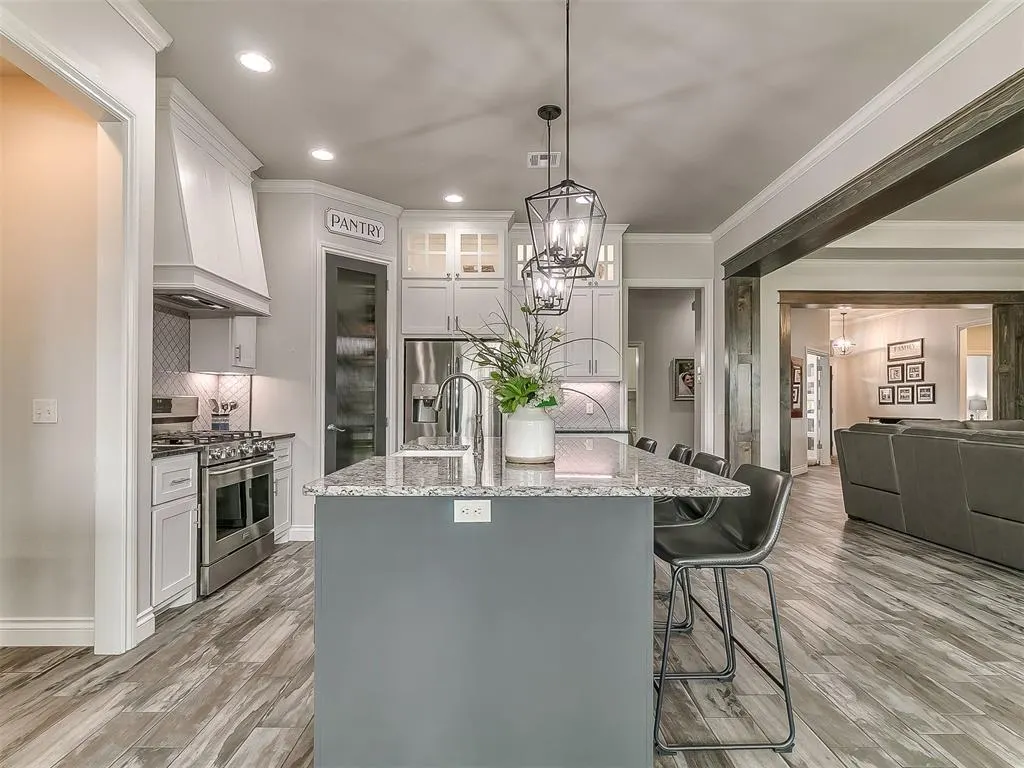 Photo 4 — 12801 Ponderosa Boulevard, Oklahoma City, OK 73142