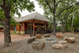 Sold home at 513 NW Eagles Landing Place