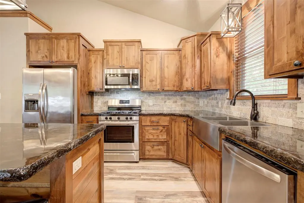 Photo 6 — 513 NW Eagles Landing Place, Medicine Park, OK 73557