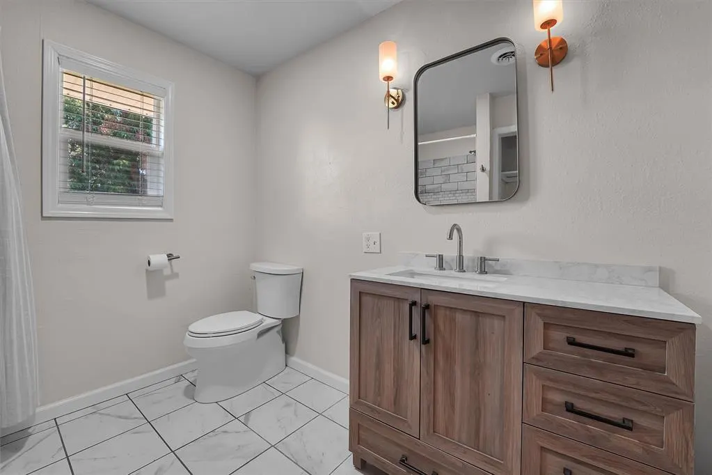 Photo 23 — 1421 B Street, Snyder, OK 73566