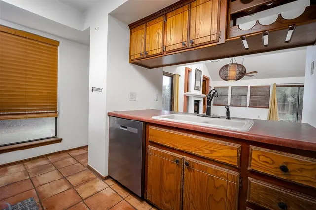 Photo 8 — 12428 N Chase End Court, Oklahoma City, OK 73142