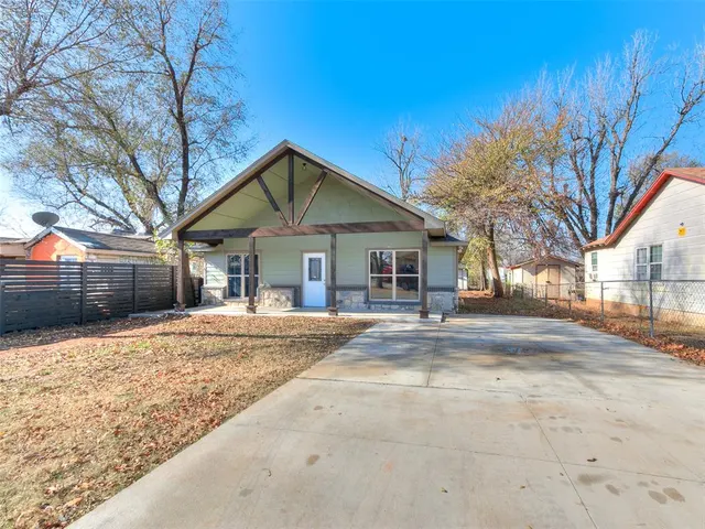 Front exterior — 3215 S Harvey Boulevard, Oklahoma City, OK 73109