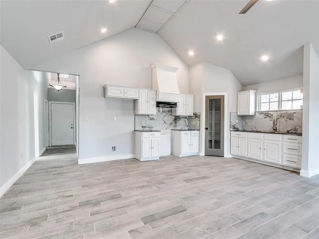 Photo 7 — 3215 S Harvey Boulevard, Oklahoma City, OK 73109