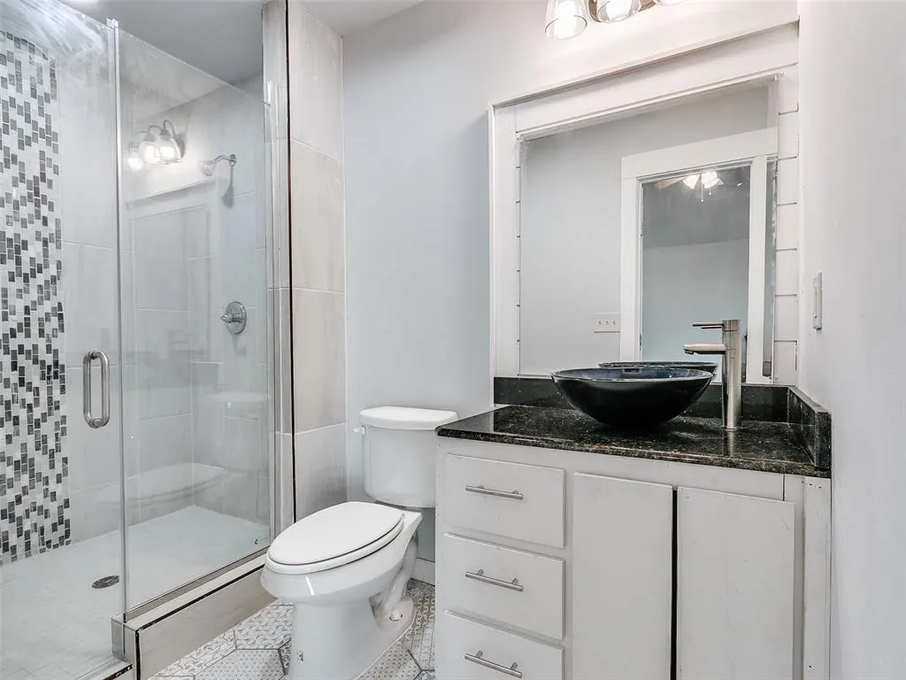 Photo 19 — 3215 S Harvey Boulevard, Oklahoma City, OK 73109