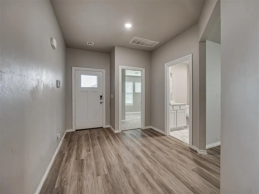 Photo 8 — 14508 Travertine Falls Lane, Oklahoma City, OK 73142