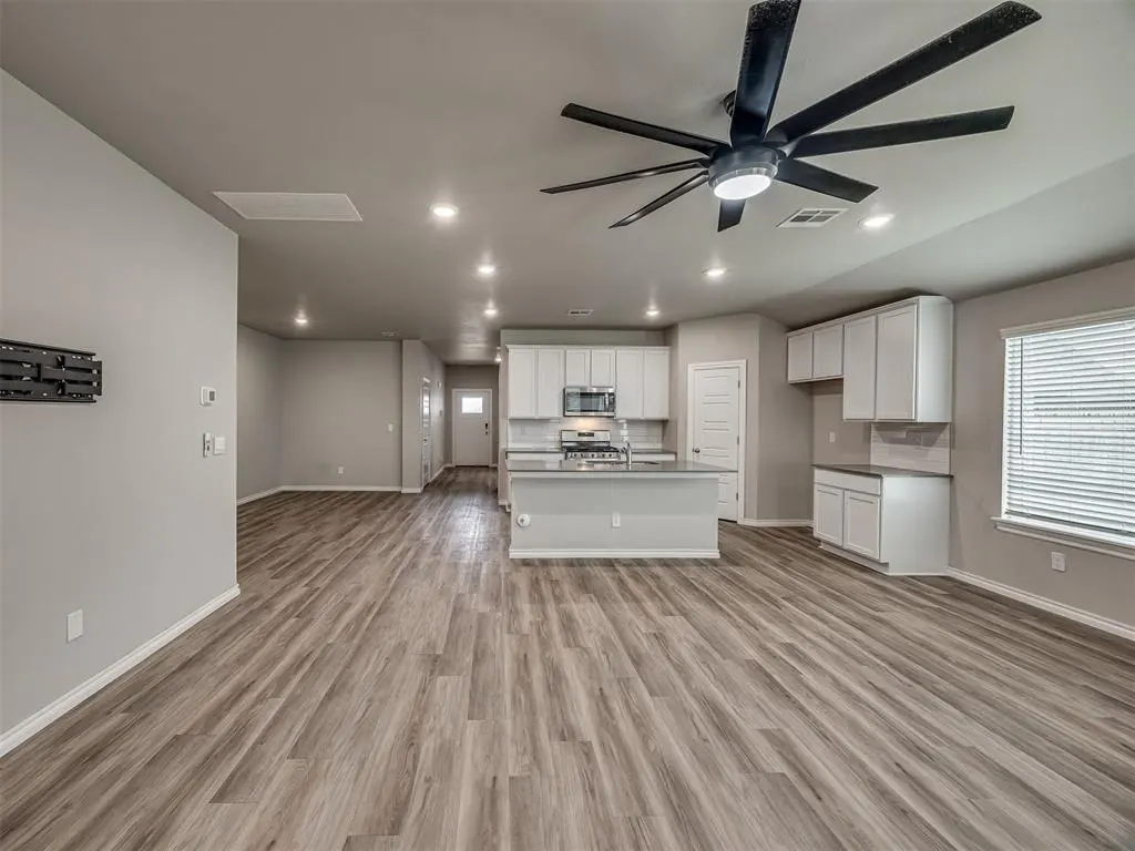Photo 12 — 14508 Travertine Falls Lane, Oklahoma City, OK 73142