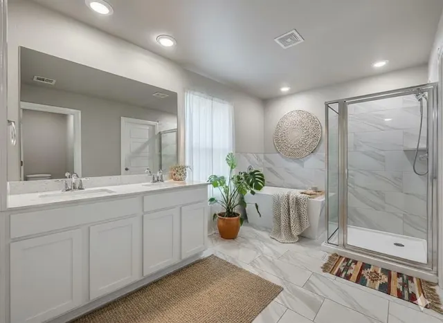 Photo 4 — 14508 Travertine Falls Lane, Oklahoma City, OK 73142