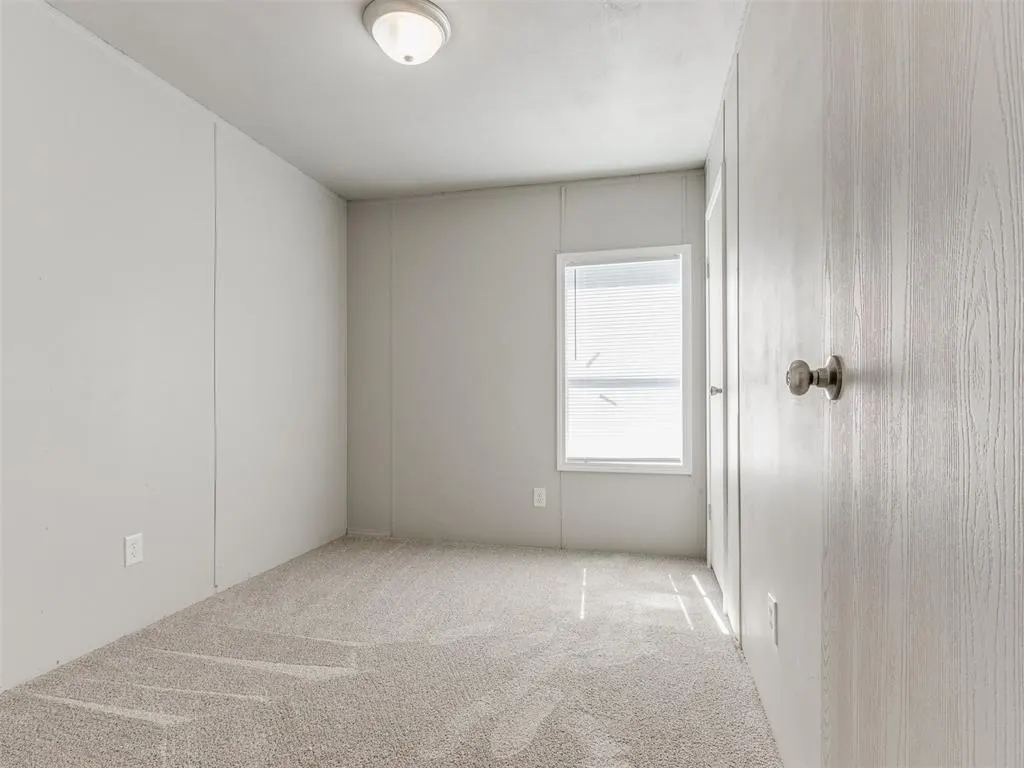 Photo 3 — 18055 NE 122nd Street, Jones, OK 73049