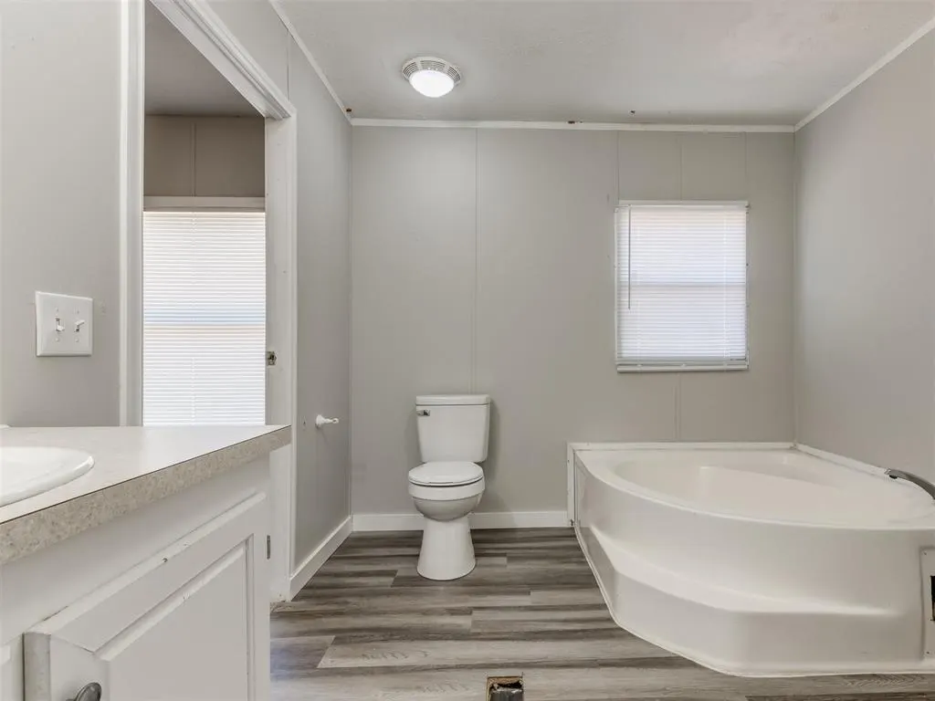 Photo 18 — 18055 NE 122nd Street, Jones, OK 73049