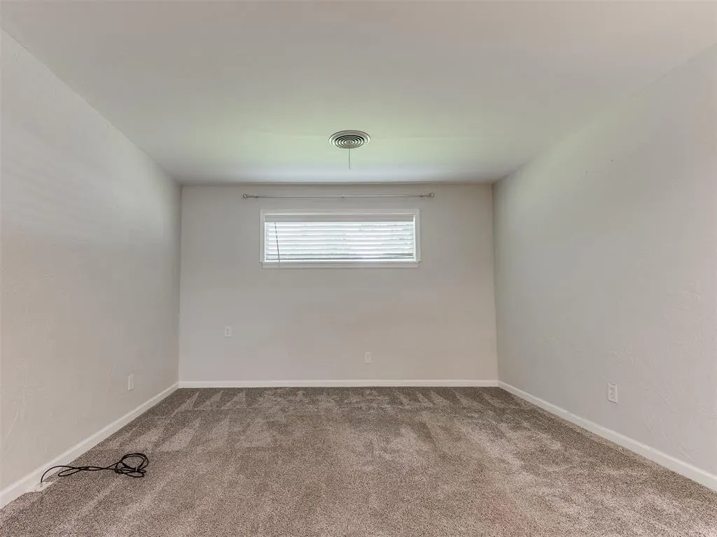 Photo 16 — 5001 N Independence Avenue, Oklahoma City, OK 73112