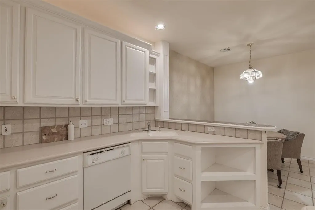 Photo 13 — 1640 Laurel Place, Edmond, OK 73003