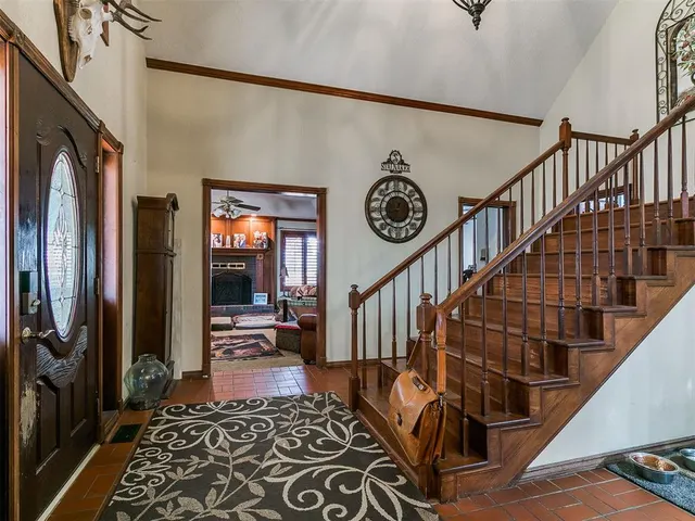 Photo 7 — 13 Southcliff, Norman, OK 73072