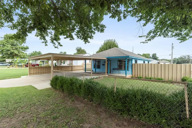 Photo 8 — 3001 SW 26th Street, Oklahoma City, OK 73108