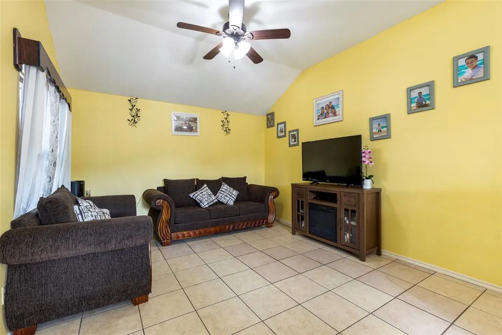 Photo 12 — 3001 SW 26th Street, Oklahoma City, OK 73108