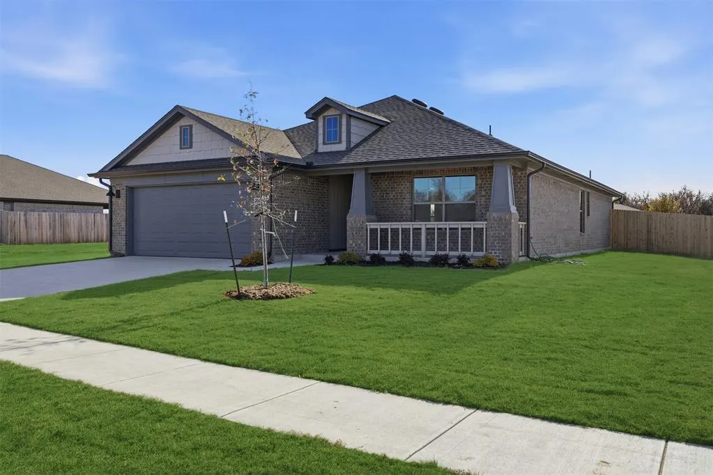 Photo 2 — 20080 Woodrock Street, Harrah, OK 73045