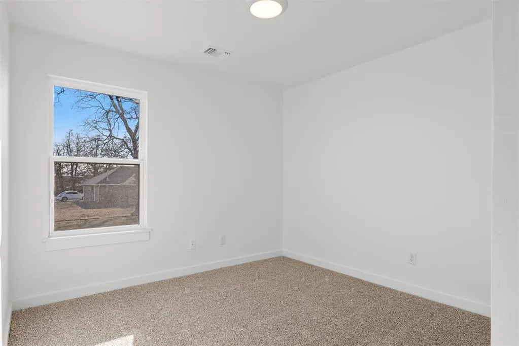 Photo 18 — 315 Woodrock Street, Harrah, OK 73045