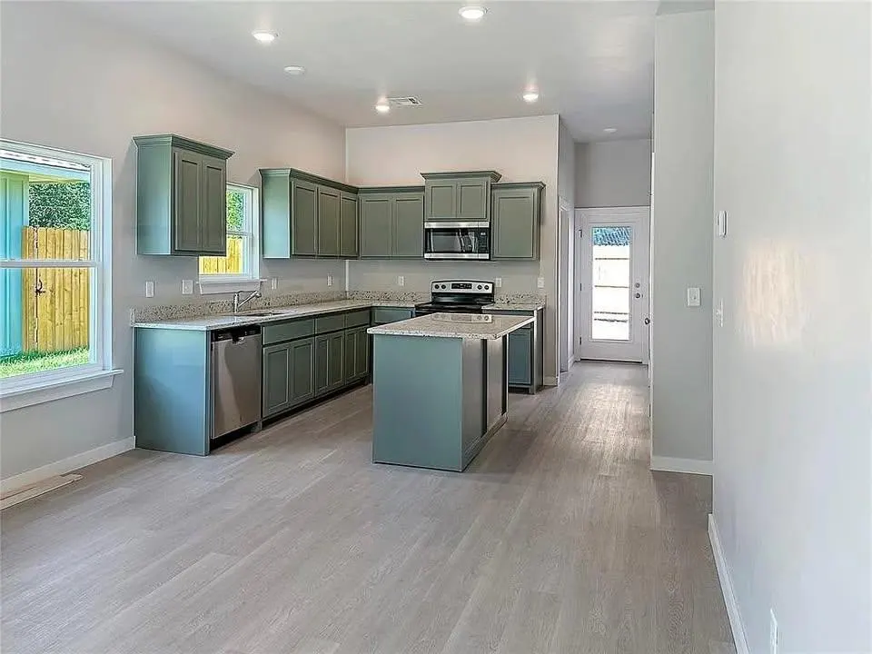 Photo 8 — Address unavailable, Lawton, OK 73501