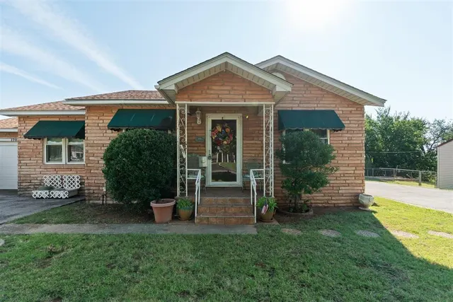 Photo 7 — 1703 S Mission Street, Anadarko, OK 73005