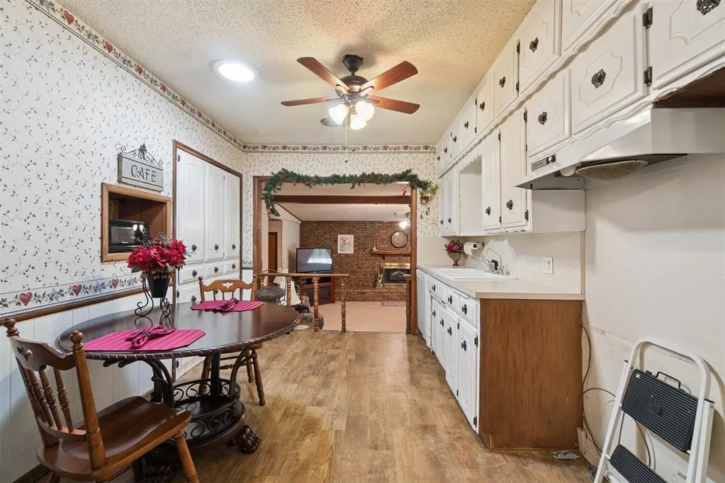 Photo 18 — 1703 S Mission Street, Anadarko, OK 73005
