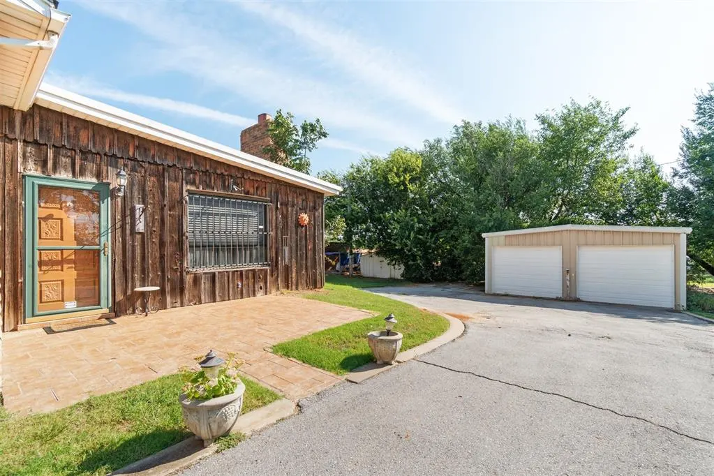Photo 42 — 1703 S Mission Street, Anadarko, OK 73005