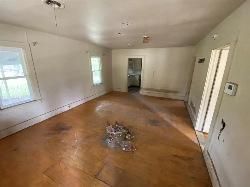 Photo 3 — 412 N 9th Street, Seminole, OK 74868