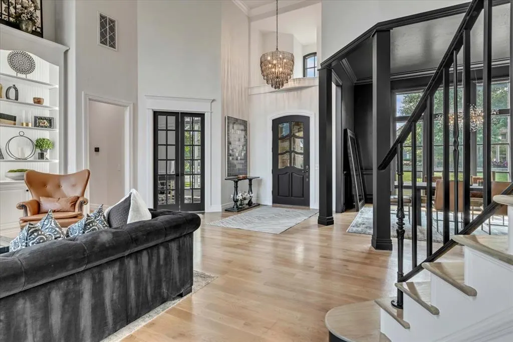 Photo 5 — 14616 Mistletoe Drive, Oklahoma City, OK 73142