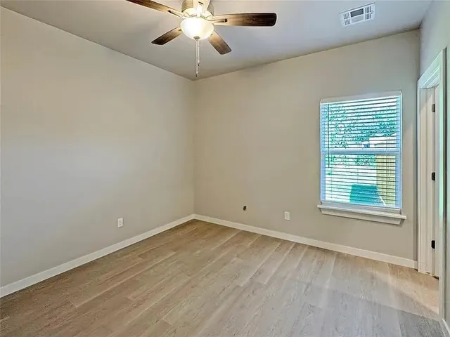 Photo 8 — 1108 W Dewey St Street, Shawnee, OK 74801