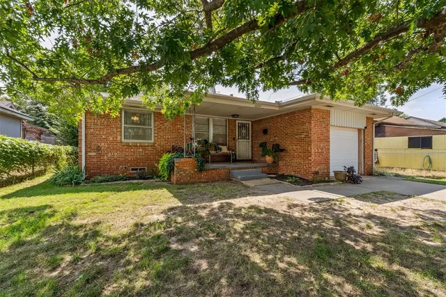 Photo 2 — 6802 NW 45th Street, Bethany, OK 73008