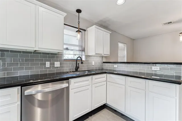 Photo 5 — 6802 NW 45th Street, Bethany, OK 73008