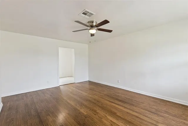 Photo 4 — 8320 NE 33 Street, Spencer, OK 73084