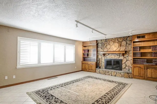 Photo 3 — 805 Willow Lane, Norman, OK 73072