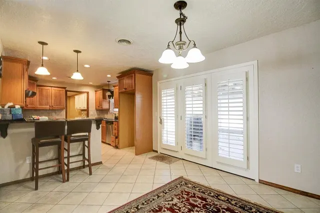 Photo 4 — 805 Willow Lane, Norman, OK 73072