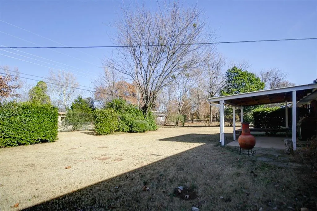 Photo 14 — 805 Willow Lane, Norman, OK 73072