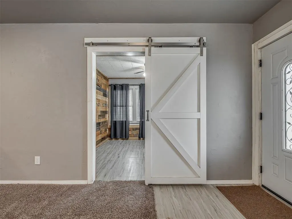 Photo 11 — 901 W Wade Street, El Reno, OK 73036