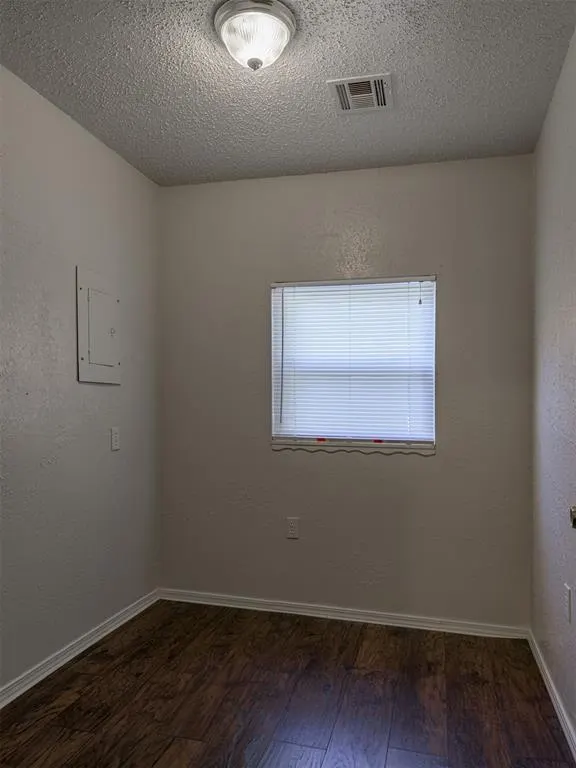 Photo 25 — 6701 NW 26th Street, Bethany, OK 73008