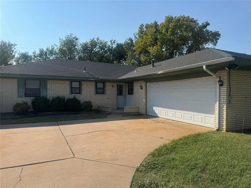 Front exterior — 11001 Rochdale Avenue, Oklahoma City, OK 73114
