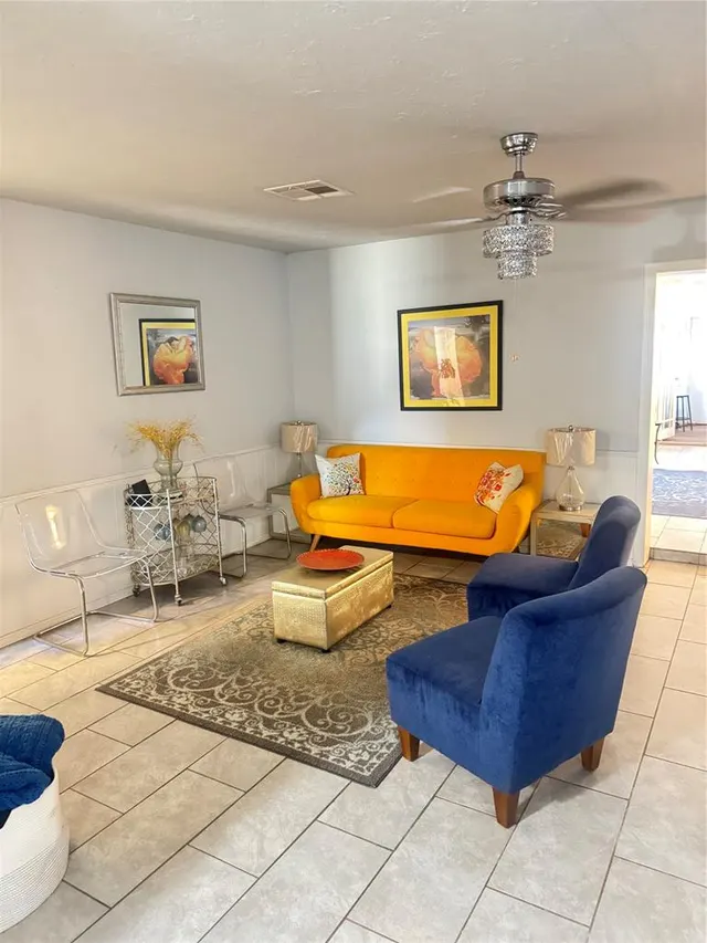 Photo 4 — 11001 Rochdale Avenue, Oklahoma City, OK 73114