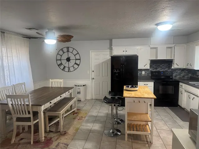 Photo 6 — 11001 Rochdale Avenue, Oklahoma City, OK 73114