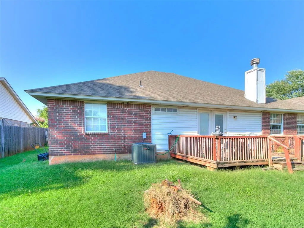 Photo 8 — 2404 SW 99th Street, Oklahoma City, OK 73159