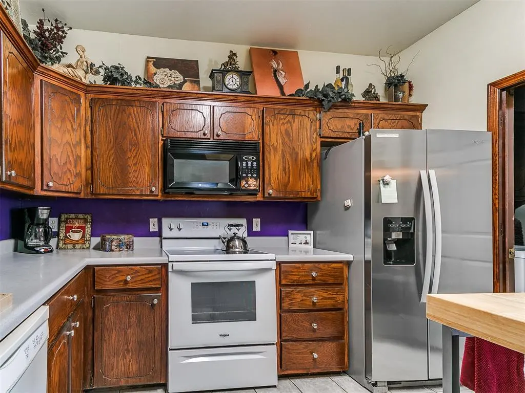Photo 24 — 2404 SW 99th Street, Oklahoma City, OK 73159