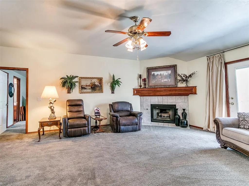 Photo 28 — 2404 SW 99th Street, Oklahoma City, OK 73159