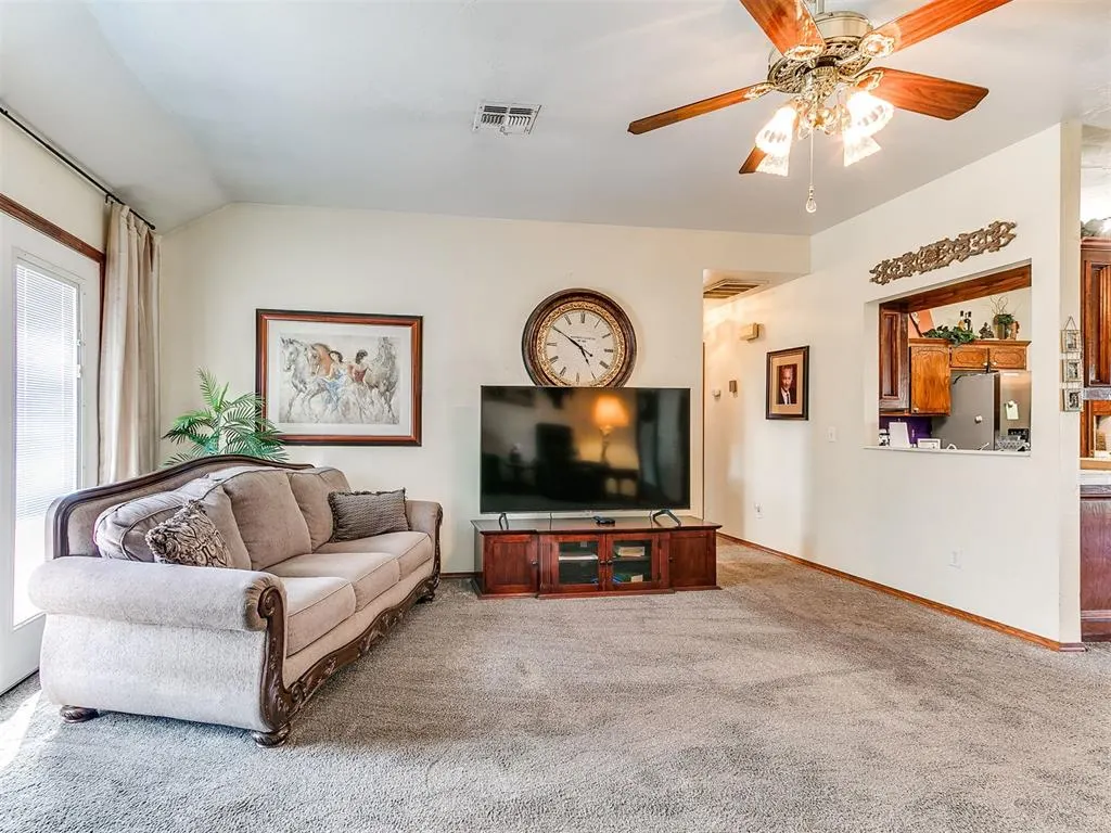 Photo 31 — 2404 SW 99th Street, Oklahoma City, OK 73159