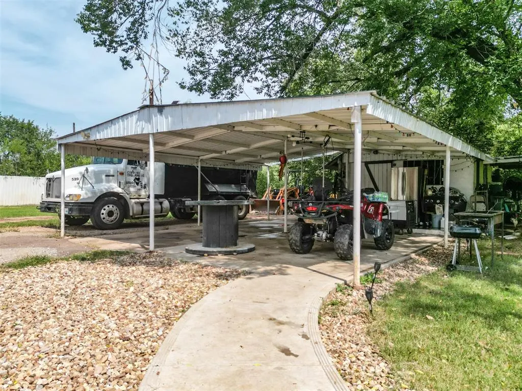 Photo 26 — 520 S Main Street, Lexington, OK 73051