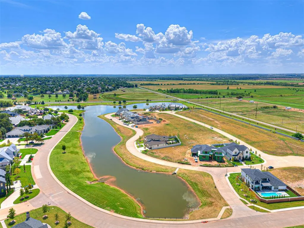 Photo 3 — 2600 Brixton Drive, Norman, OK 73072