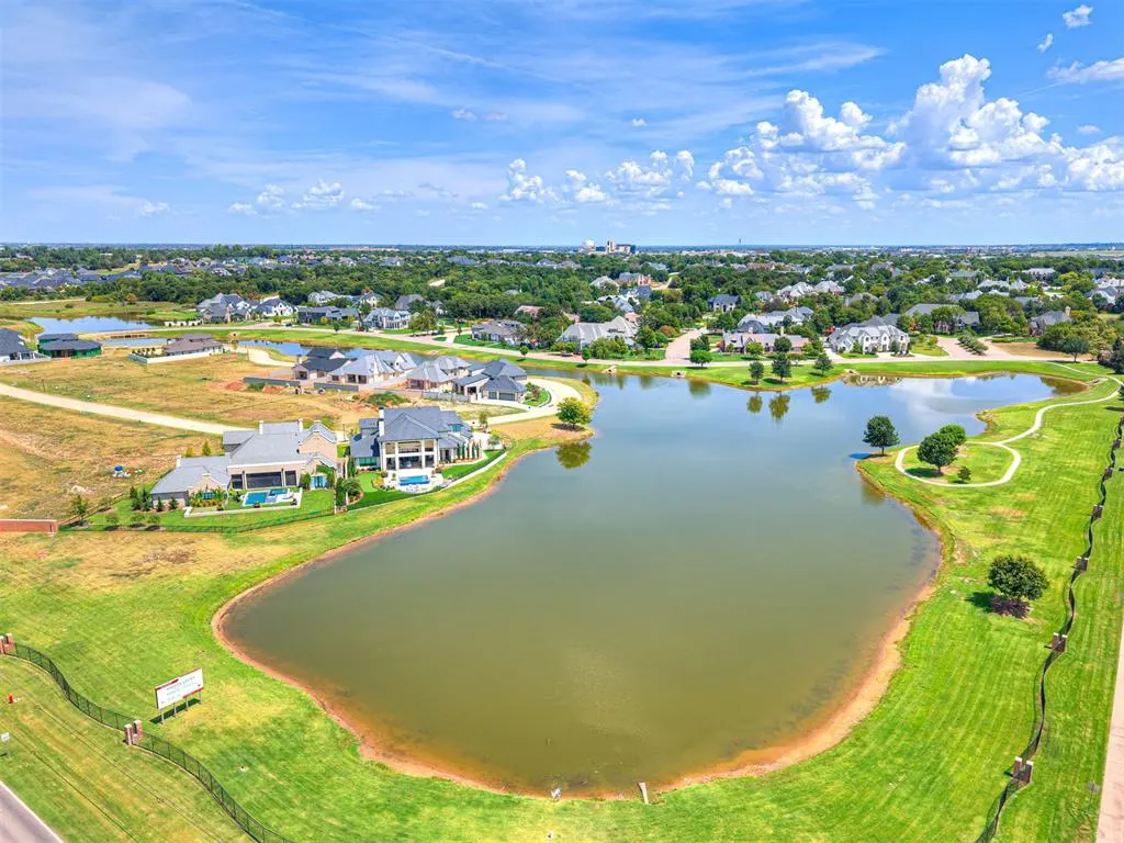 Photo 4 — 2600 Brixton Drive, Norman, OK 73072