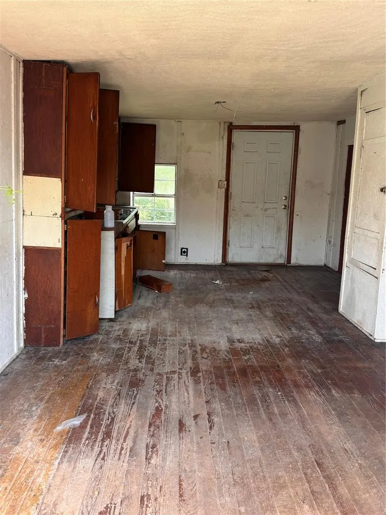 Photo 6 — 402 N 5th Street, Seminole, OK 74868