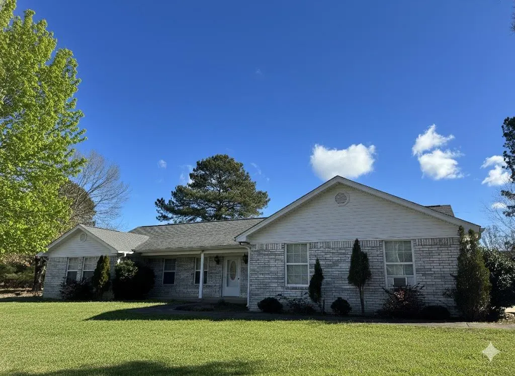 Front exterior — 208 Kaye Drive, Broken Bow, OK 74728