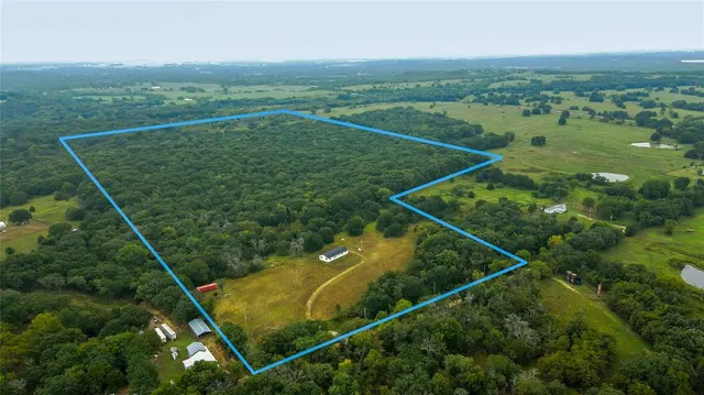 Photo 2 — 99104 N 3750 Road, Okemah, OK 74859